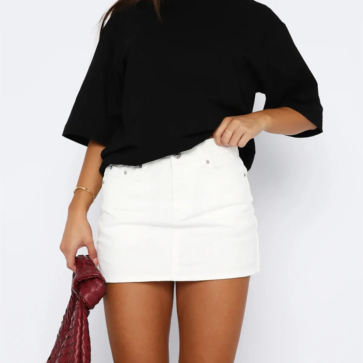Imcute Women Y2k Denim Mini Skirt Fashion Low Rise A-Line Slim Fit Button Up Summer Trendy Short Jean Skirt with Pockets 250320