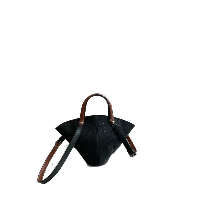 Designer bag Celebrity 2025 New Style Contrasting Lychee Patterned Cowhide Fan-Shaped Vegetable Basket Bag, Versatile Handheld Single Shoulder Armpit 