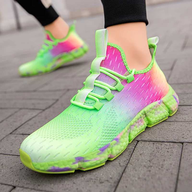 Lightweight warm running shoes in new colors Fem sports shoes breathable couple casual sports shoes fashionable mens tennis shoes Y250320