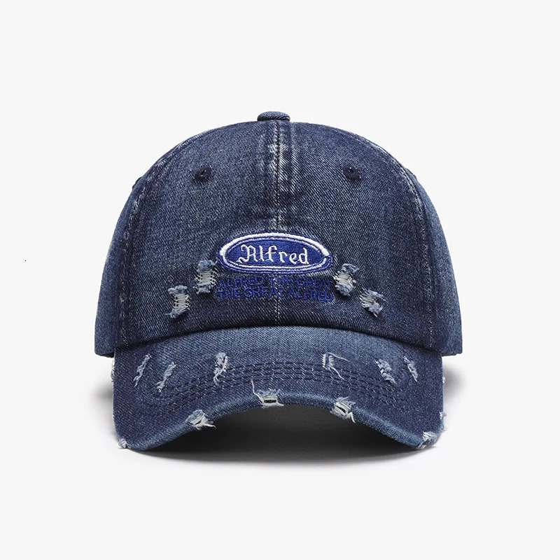Wear resistant hole wash pad retro soft top hip-hop fashion skateboard Distressed mens baseball cap outdoor Sunshade womens Peaked cap 250320