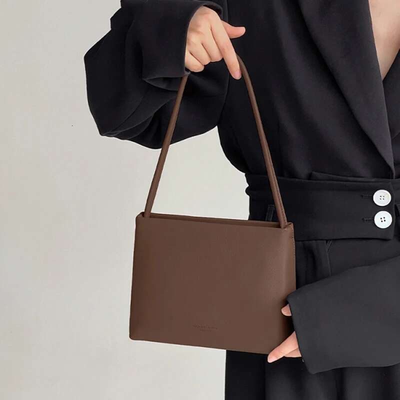 2023 New Autumn Women Small Underarm Bags Genuine Leather Female Messenger Ladies Solid Shoulder Bag Vintage Handbag Coffee