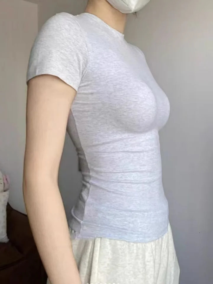 Basic Solid Simple Top Short Sleeve Skinny Tshirt Summer Casual Tee Shirt for Women Y2K Vintage Tops Slim Harajuku Streetwear 250311