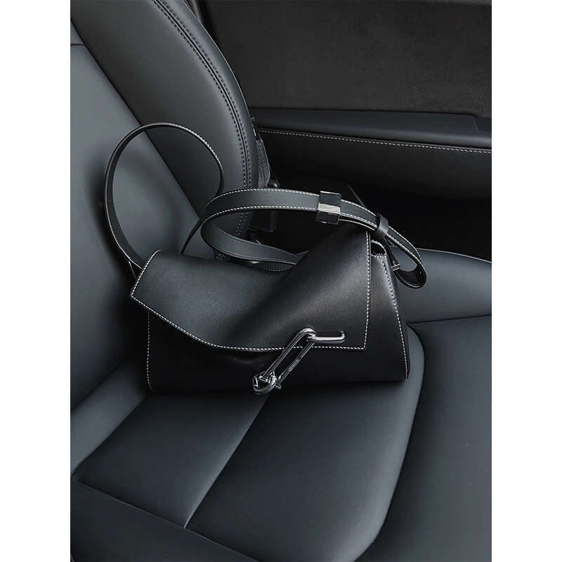 Women's Bags Black tote for women new style popular this year, high-end texture wide strap commuting single shoulder crossbody bag