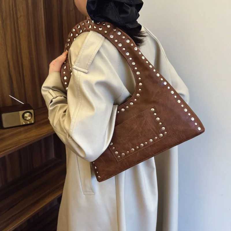 Retro Decorative Shoulder Bag Fashion Stud Wallet Punk Inspired Motorcycle PU Leather Underwear Womens Handbag Y250320