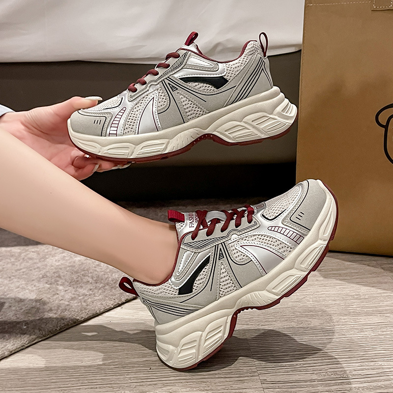 2025 new thick soled women's shock-absorbing casual shoes, lightweight soft sole, color blocked, breathable designer, fashionable sports running 