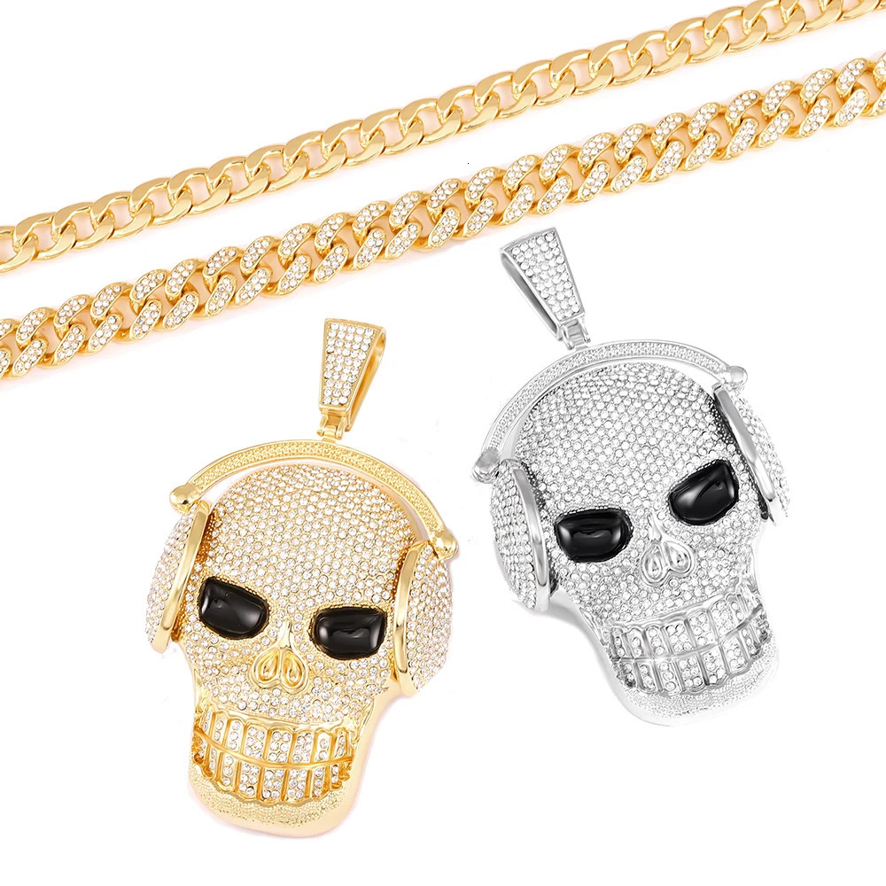 High Quality Creative skull Pendant Necklace Match Smooth Cuban Link Chain Bling Jewelry Gift Party For Men and Women 250313