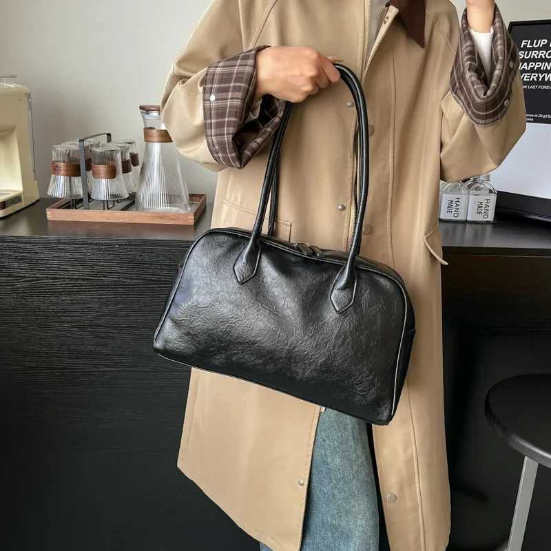 Leftside Pu Leather Underwear Bag Womens Short Handle Shoulder Bag 2024 Winter New Y2K Retro Handbag and Wallet Y250319