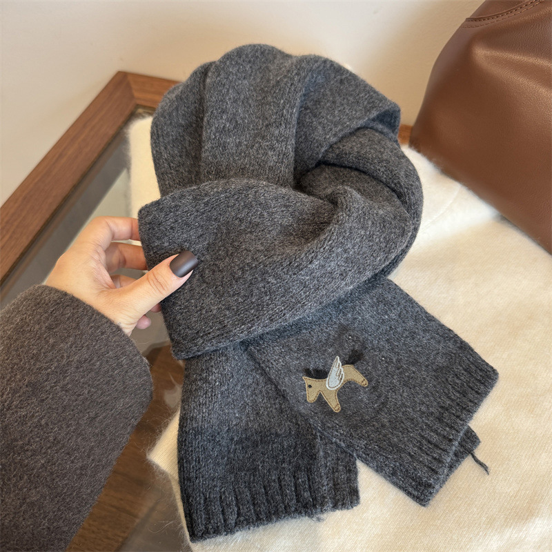 K188 "The Fantasy World of Embroidery" 2024 New Three-Dimensional 100% Merino Wool Scarf Embroidered Neck Scarf
