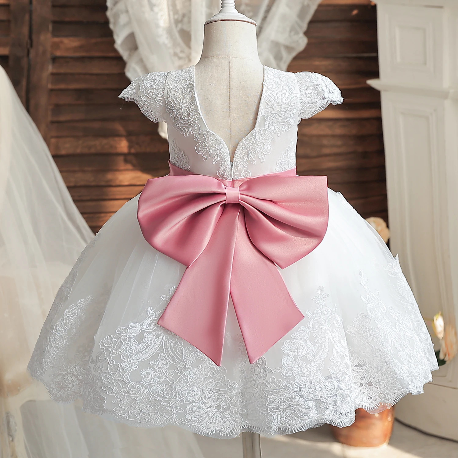 Embroidery Elegant Princess Dress for Girls Golden Lace Vintage Children Festival Party Gown Baby Formal Weddings Dresses R250424