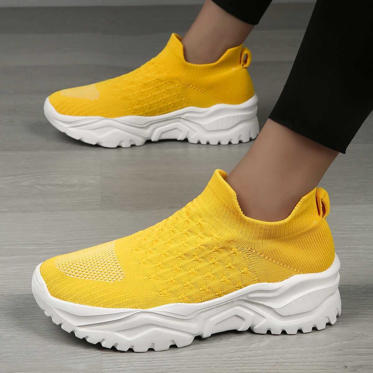 Warm casual sports shoes light sports shoes warm white outdoor breathable mesh black running shoes sports jogging tennis shoes Y250320