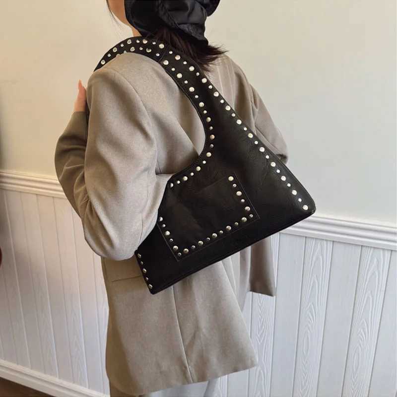Retro Decorative Shoulder Bag Fashion Stud Wallet Punk Inspired Motorcycle PU Leather Underwear Womens Handbag Y250320