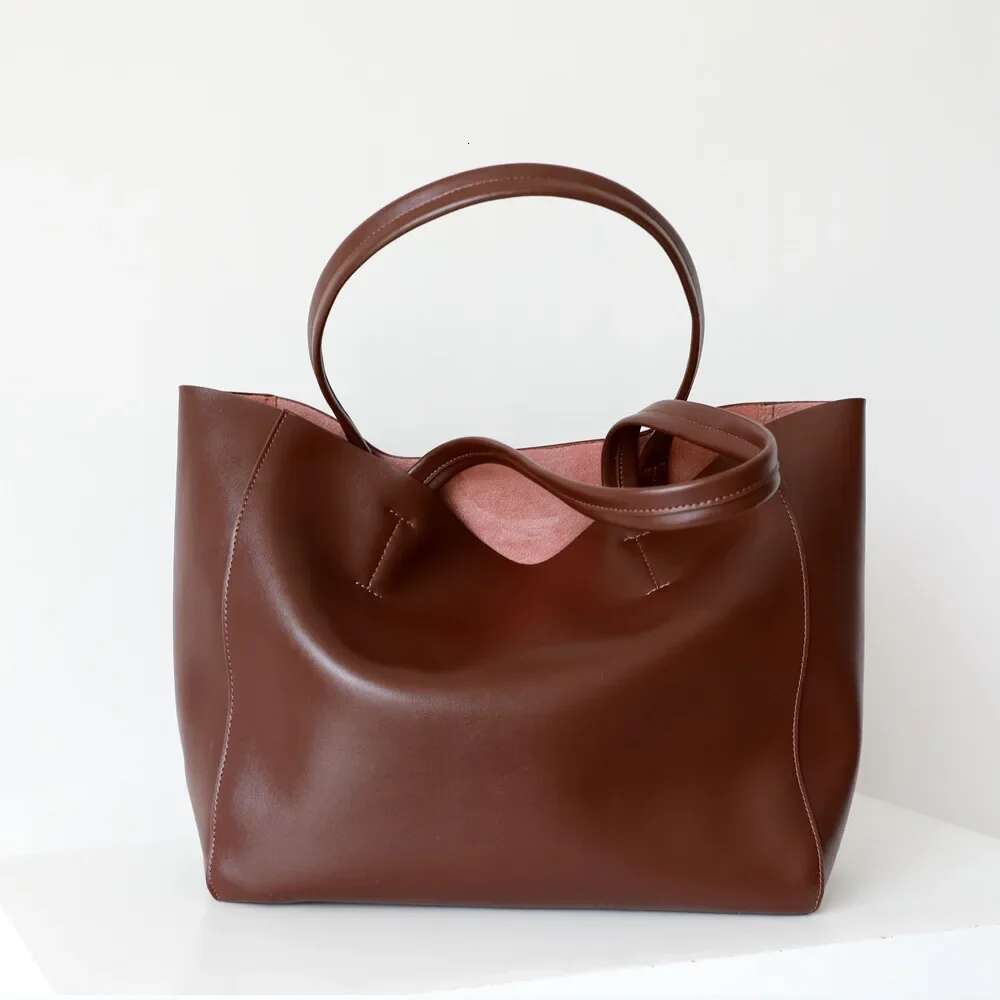 Winter Genuine Leather Women's Shoulder Bag Designer Ladies OL Handbags Female Large Capacity Business Computer Bags