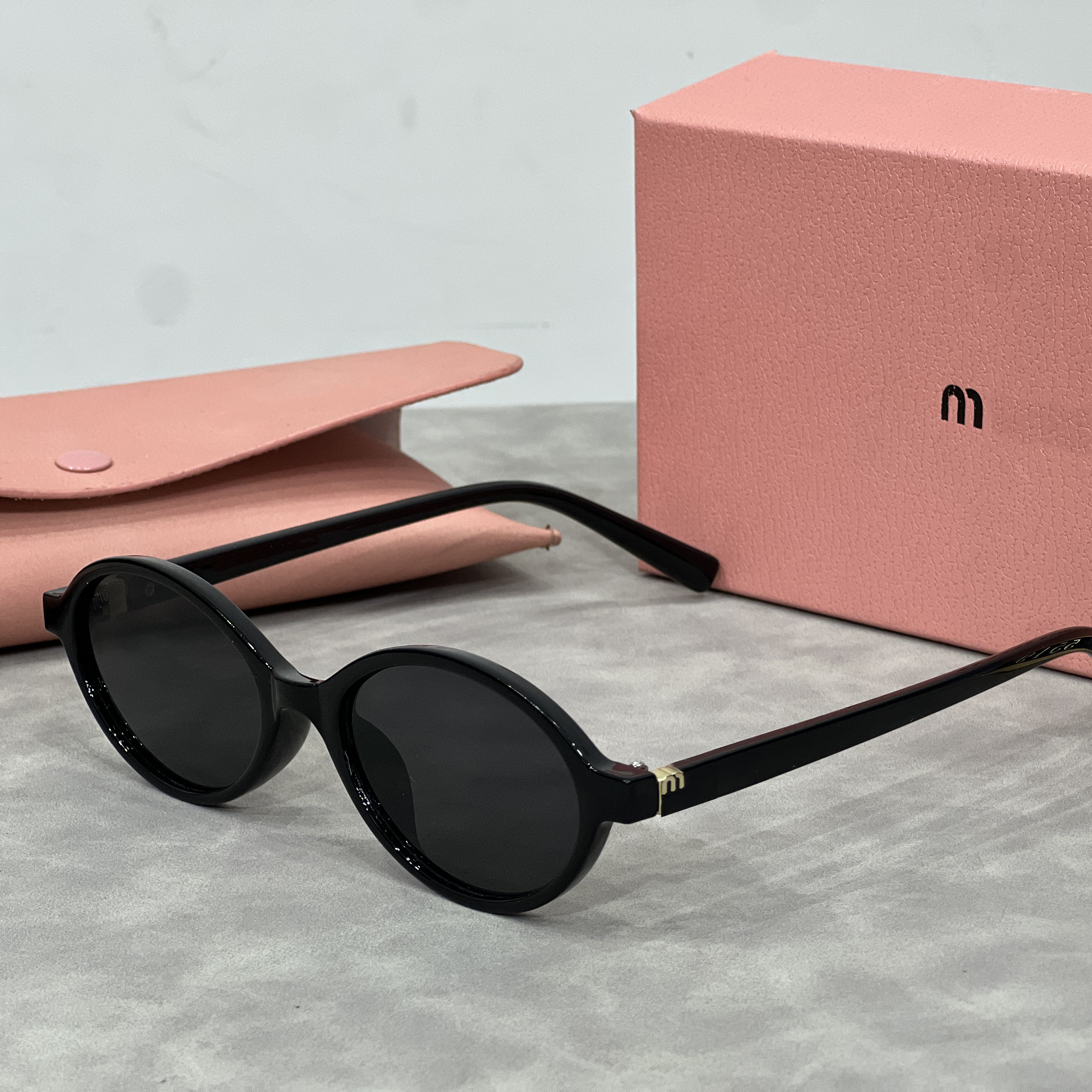 Designer sunglasses women sunglasses classic fashion driving travel beach protection line UV400 original gift box high quality very helpful