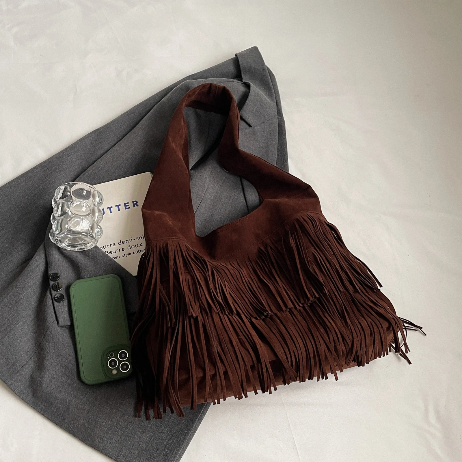 AutumnWinter Vintage Leather Velvet Womens Tassel Bag Casual Large Capacity Shoulder Handbag 250320