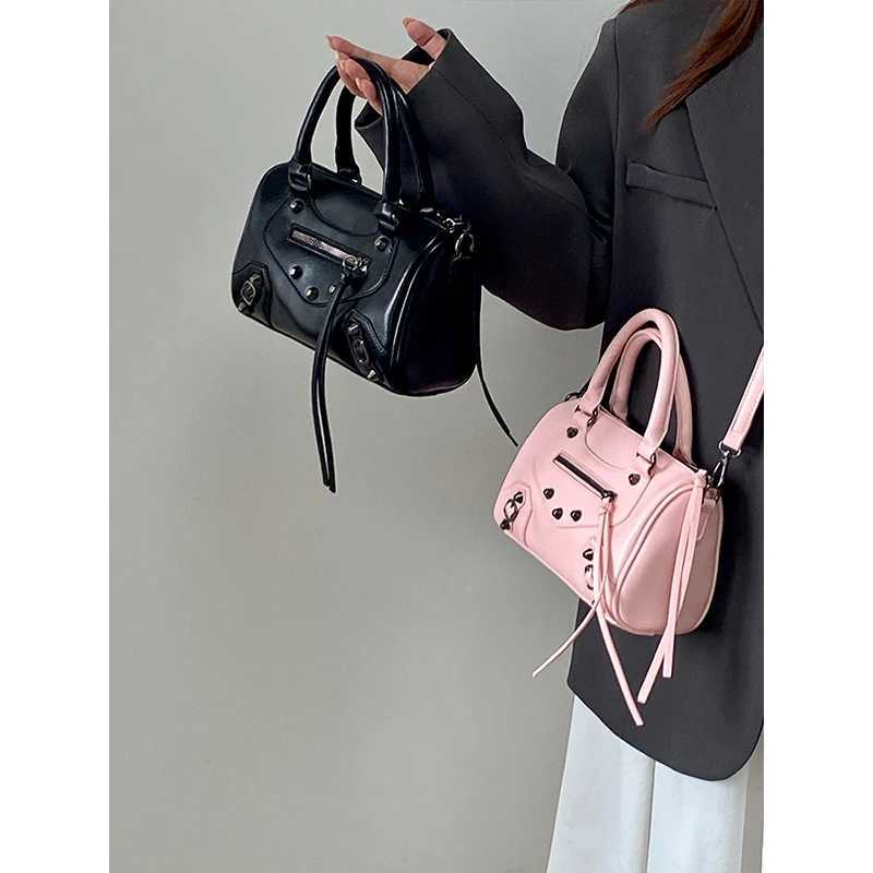 Retro motorcycle style cool girl messenger bag fashionable solid color womens shoulder bag portable womens handbag wallet handbag Y250320