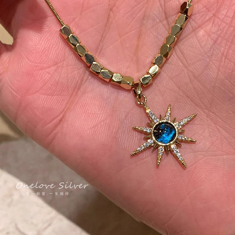 Blue Imitation Zircon Octagonal Star Necklace For Women, 2025 New Autumn And Winter Sweater Chain, High-End, Light , Niche Pendant