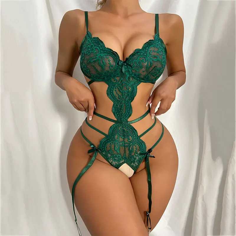 Lace seamless tight fitting clothes open style baby crib open style pajamas deep V open style bra no crotch garter belt set hot womens see through und