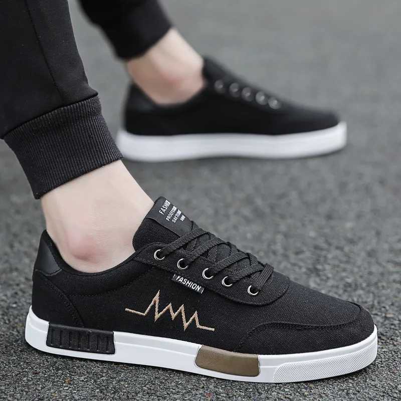 Mens shoes 2024 new breathable canvas shoes mens fashion version mens sports and leisure board shoes detachable Y250320