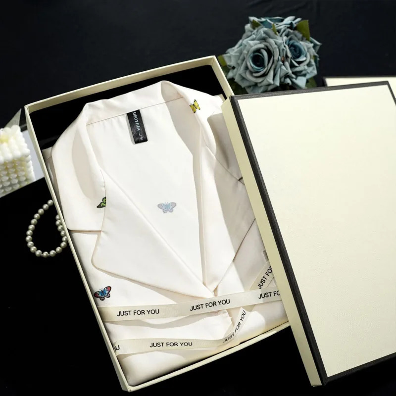 Fashionable and three piece ice silk sleepwear womens short sleeved set printed with small butterfly summer thin sleepwear set 250321