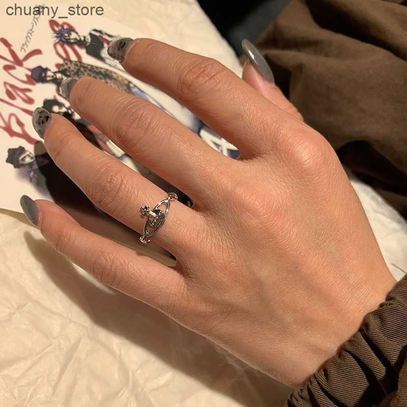 Solitaire Ring High version Empress Dowager can shake Saturn ring simple smooth surface hollowed out planet stacked index finger ring and bracelet z25