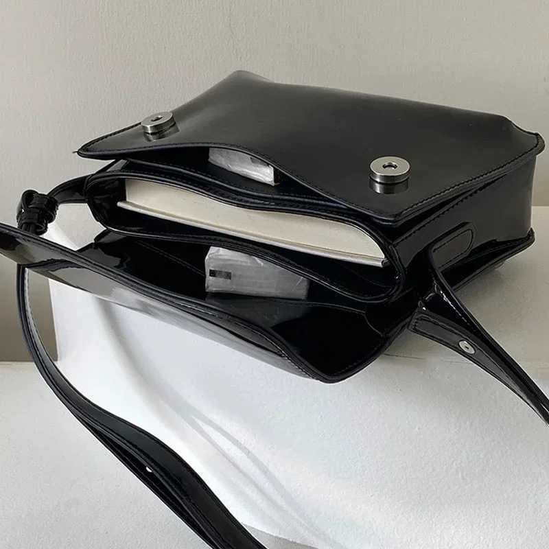 Retro patent leather shoulder bag womens luxury designer cross shaped bag small square bag fashionable womens underwear handbag Y250320