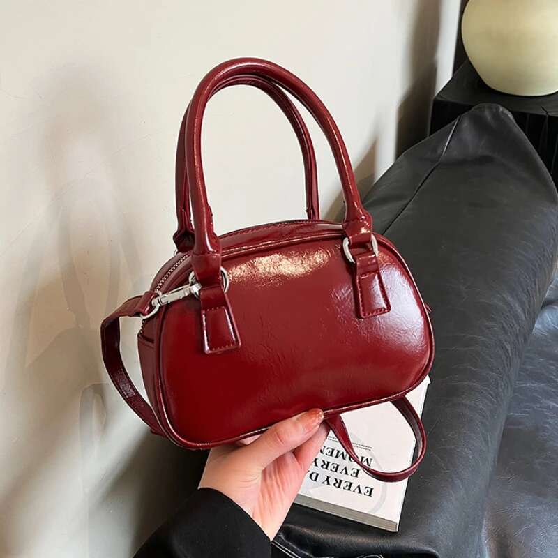 High-End Texture Retro Small 2025 New Women's Autumn And Winter Popular Messenger Bag Portable Square Sg Bags