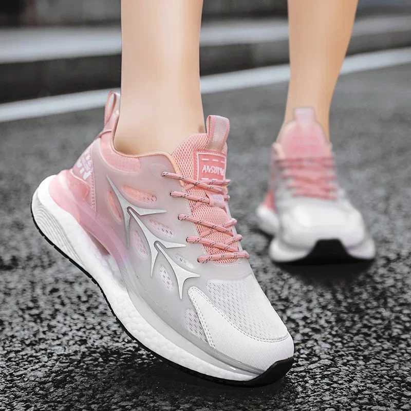 High-quality Men Running Shoes Wen Air Mesh Design Sneakers Men Outdoor Cushioning Jogging Sports Shoes Breathable Fitness Shoe Y250320