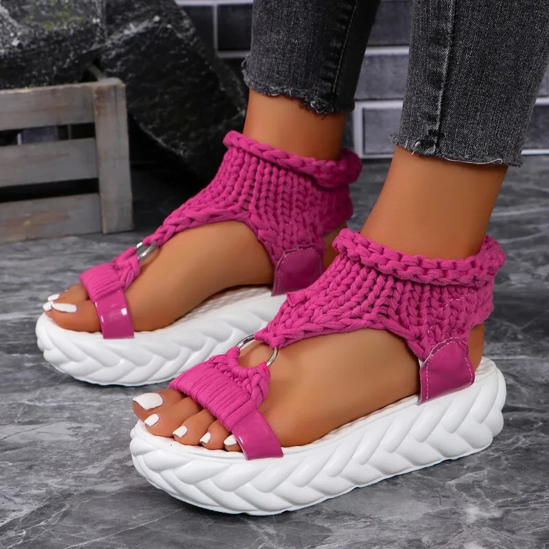 Fashion sandals summer round toe shallow mouth knitted metal trap foot anti slip and wearresistant flat midsole shoes 250321BJ