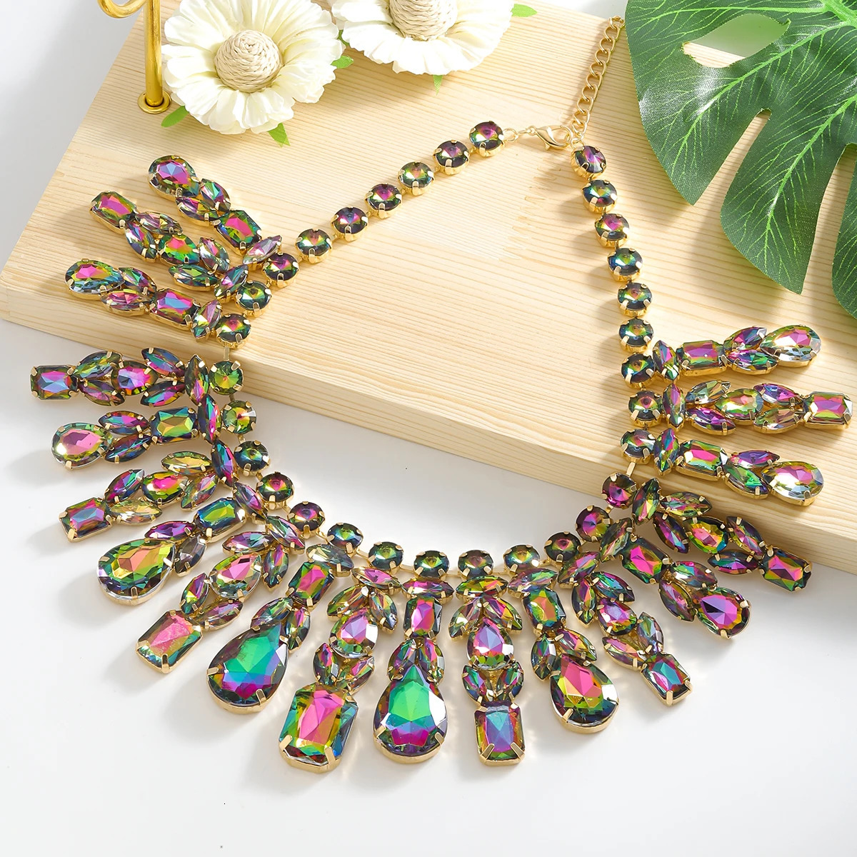 girlgo ious Full Rhinestone Pendant Necklace - Elegant Sparkling Jewelry Perfect for Parties Weddings and Special Occasions 250313