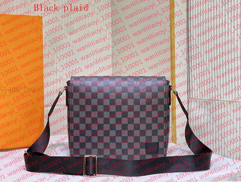 Casual desigenr bag Trio Cross Body Messenger Designers Classic Women or Men Bags Crossbody School Bookbag Purse Backpack Man Totes Bag Wallet