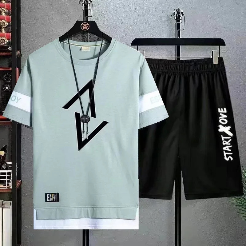Summer set short sleeved t-shirt for men paired with cool and trendy shorts for couples and half sleeved clothes for teenagers 250320