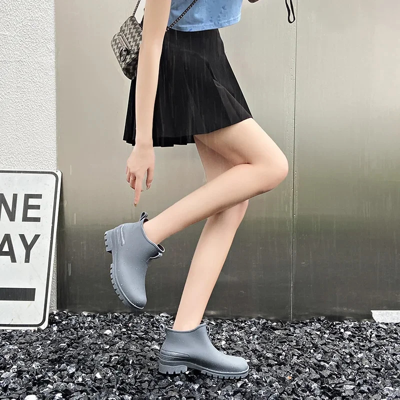 Fashionable Low-top Thick-soled Non-slip Womens Rain Boots Arrival Cross-border Cheerleader Short Boots For Outerwear 250317