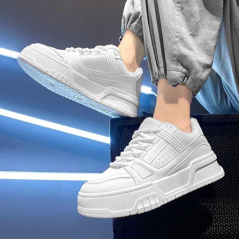 Leather mens casual shoes white platform walking and running sports shoes lightweight and breathable tennis shoes thick soled sports shoes Y250320