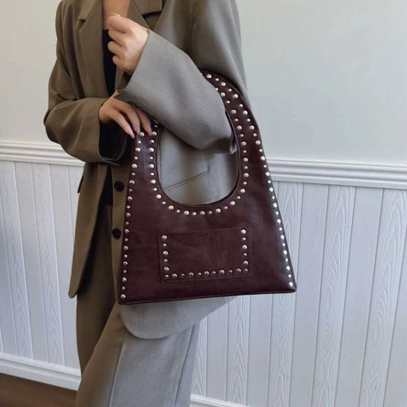 Retro Decorative Shoulder Bag Fashion Stud Wallet Punk Inspired Motorcycle PU Leather Underwear Womens Handbag Y250320
