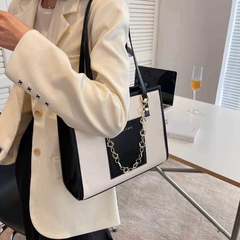 CGCBAG Womens Fashion 2022 Simple Large Capacity Womens Shoulder Bag Retro High Quality Leather Luxury Design Handbag Y250320