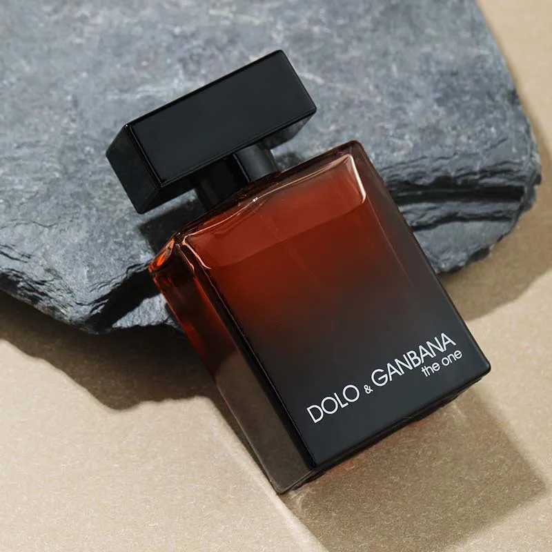 Brand perfume Woody mens perfume spray Flirting pheromone durable irresistible flower vitality light perfume gentlemanXJ20321