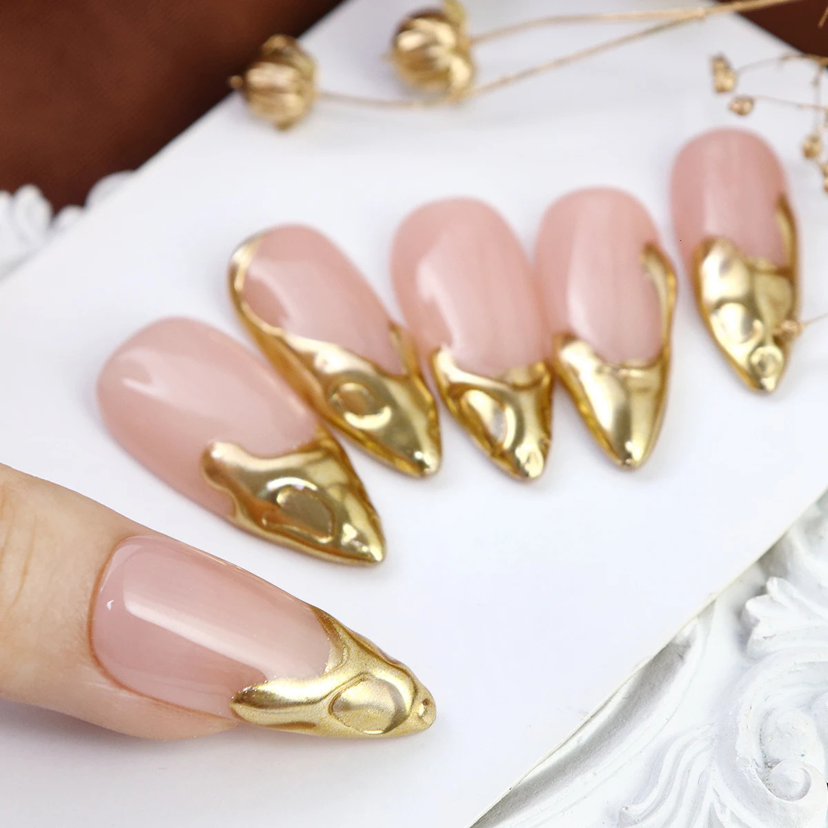 10pcs Pure Handmade 3D Gold Press on Nails Metallic Long Almond Fake Nails Reusable Full Coverage Fake Nail Tips 250319