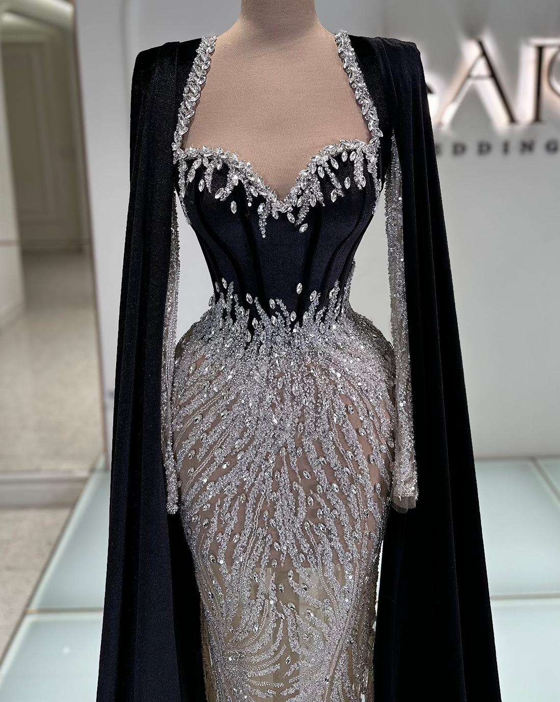 Vintage Sequins Evening Dresses Beading Crystal Prom Gowns Sweetheart Neck Long Sleeves Customized Princess Sweep Train Party Dress Vestidos De Noche