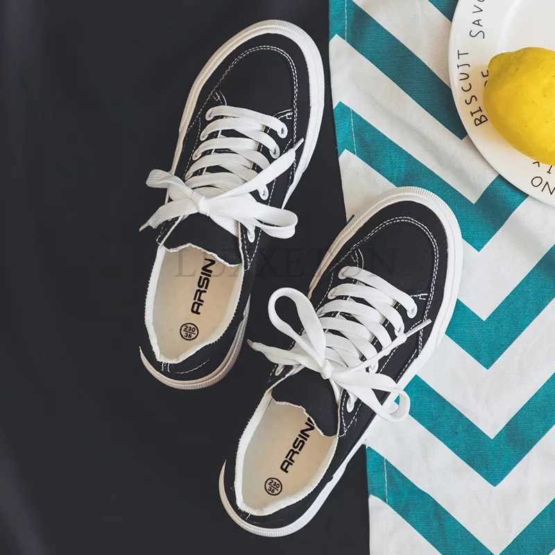 Mens canvas shoes casual youth sports shoes mens sports shoes school wear jogging hiking Tenis Mascino Zapatillas Hbre Y250320