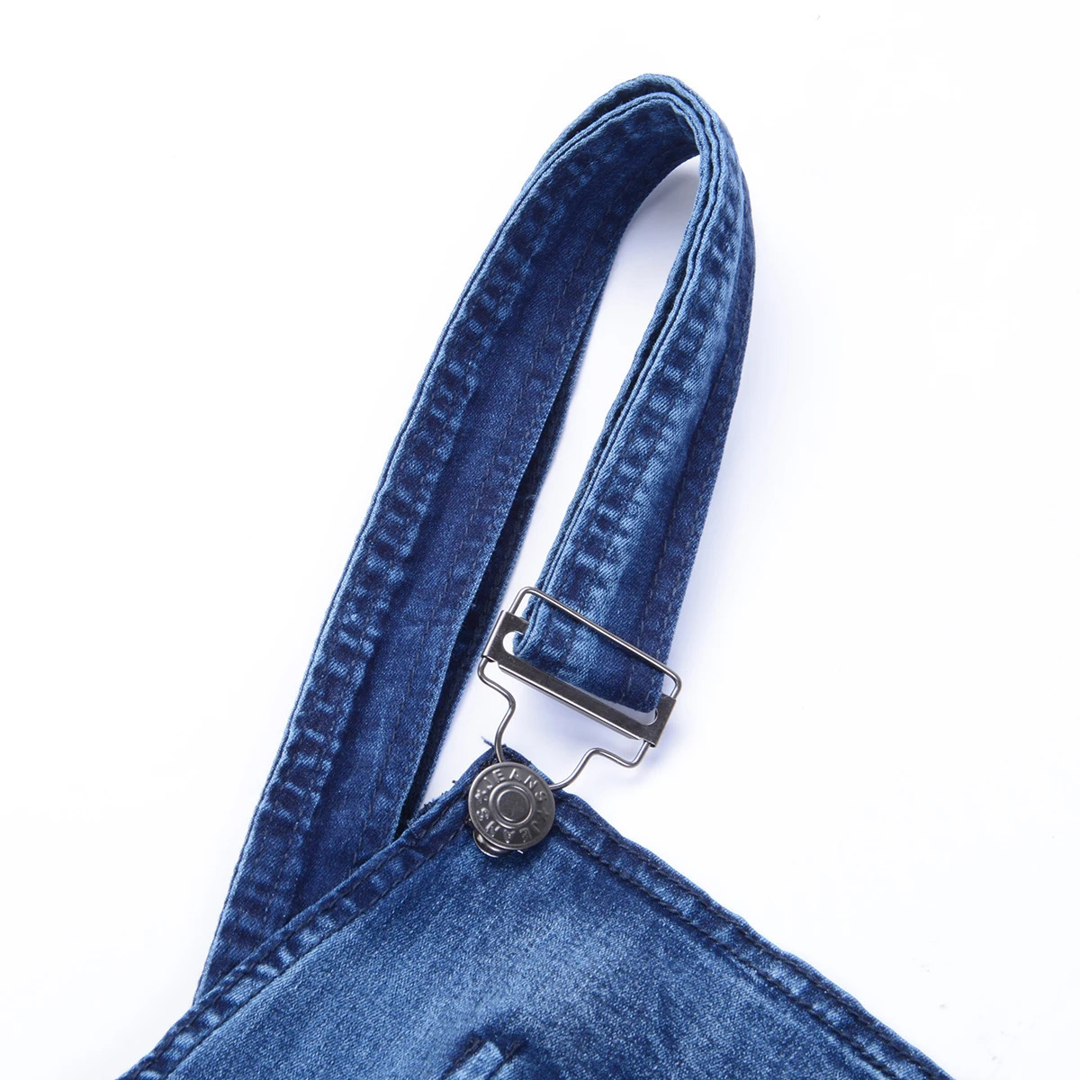 Mens torn denim top with adjustable shoulder straps suitable for removing shorts jumpsuits and fashionable camisoles 250312