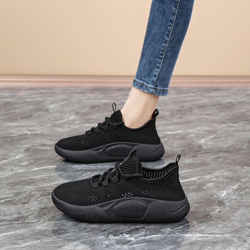 2025 new sports women's spring shock-absorbing running shoes, lightweight soft sole designer, fashionable multifunctional student shoes