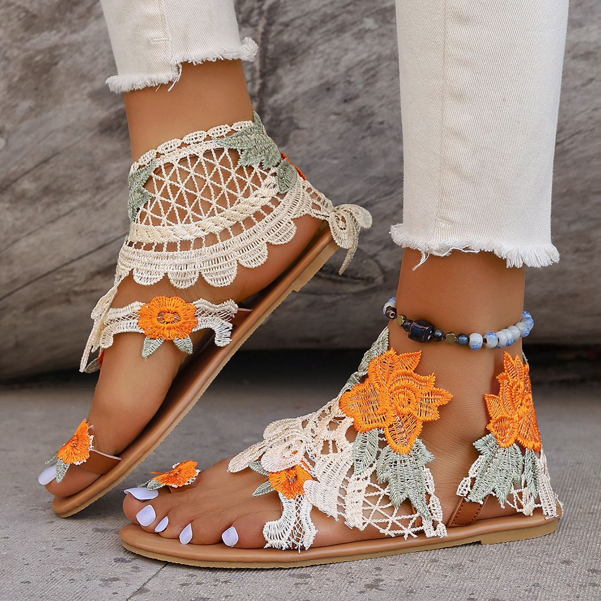 Women's Comfortable Flat Sandals Ideal for Summer Wear