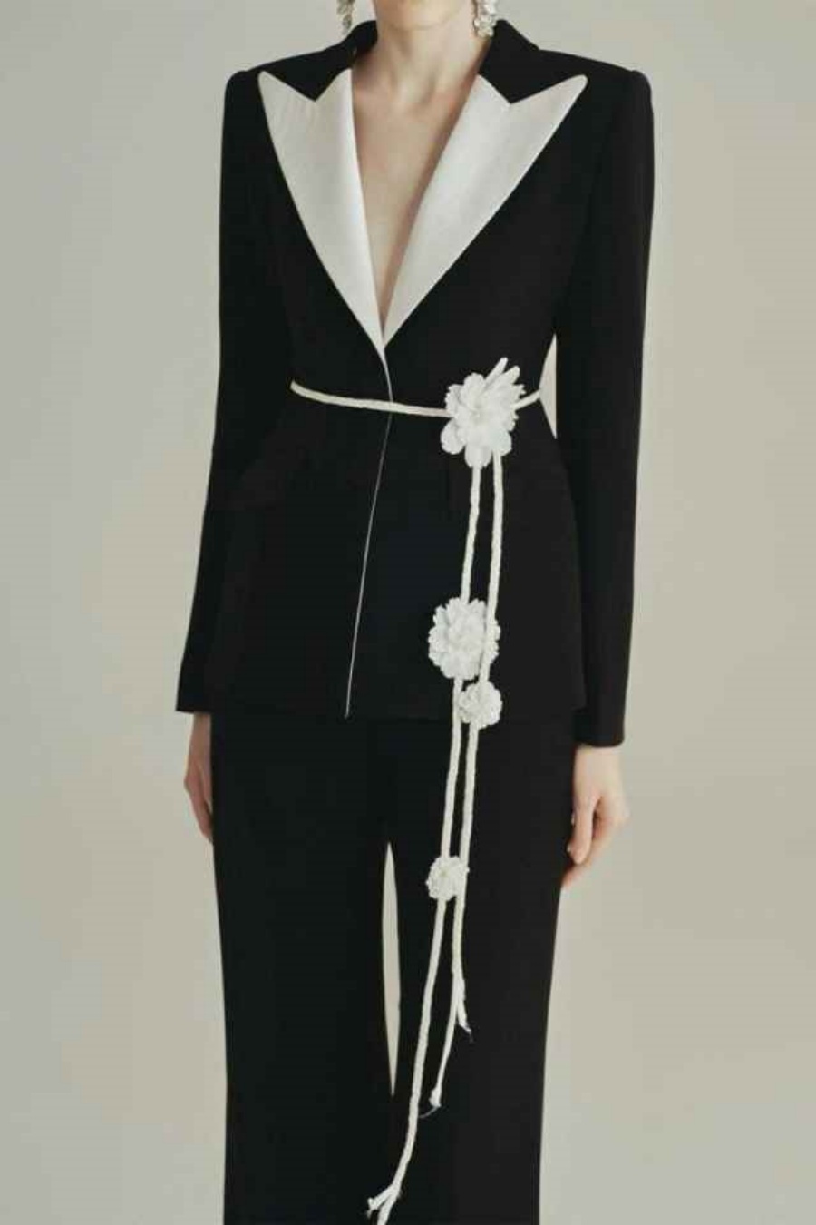 Customized Elegant Women Pants Suits With Flowers Belt Prom Birthday Party Formal Wear Outfit Flared Trousers 2 Pieces