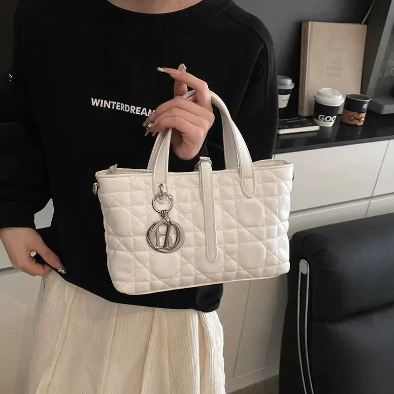 Messager Crossbody Bag Leather Shoulder Bag Women Ladies Popular Luxury Designer Classic Elegant Y250319