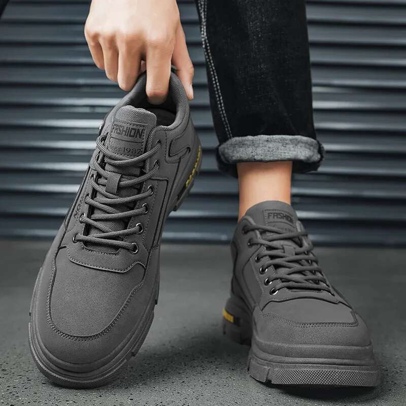 High Quality Men's Sports Low Cut Hiking Lightweight, Non Slip Outdoor Casual Lace Up Korean Version Trendy Shoes