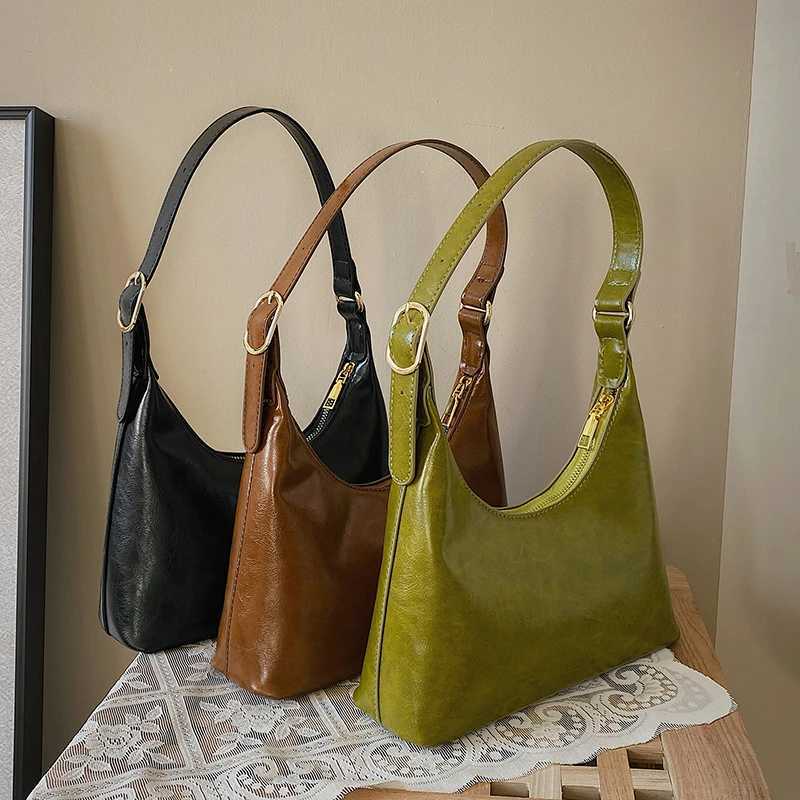 Retro PU Leather Womens Shoulder Bag 2023 Trend Green Womens Underwear Bag Minimalist Luxury Designer Small Handbag Y250320