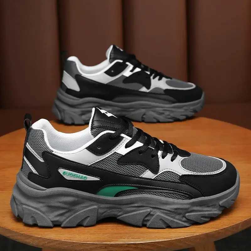 Mens shoes summer breathable thick sole running dad trendy shoes youth casual versatile sports shoes 2025 new shoes Y250320