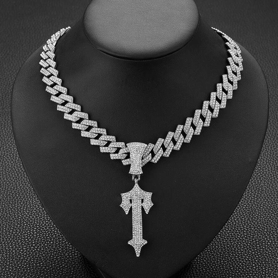 New alloy cross pendant with full dia Cuban chain hip-hop niche legendary big sword accessory