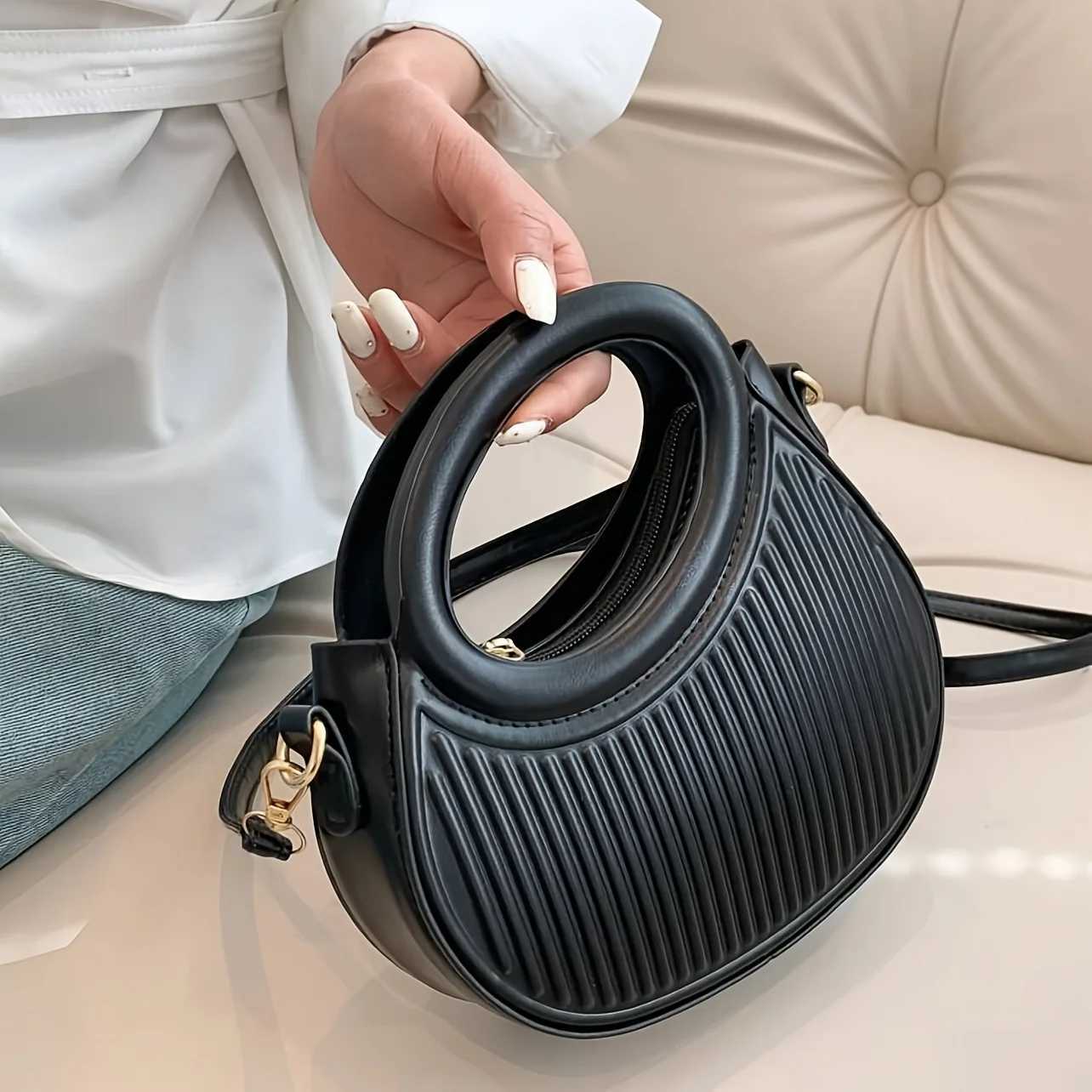 Fashionable striped design womens cross body bag elegant synthetic leather handbag wallet luxurious appearance shoulder bag suitable for daily use Y25