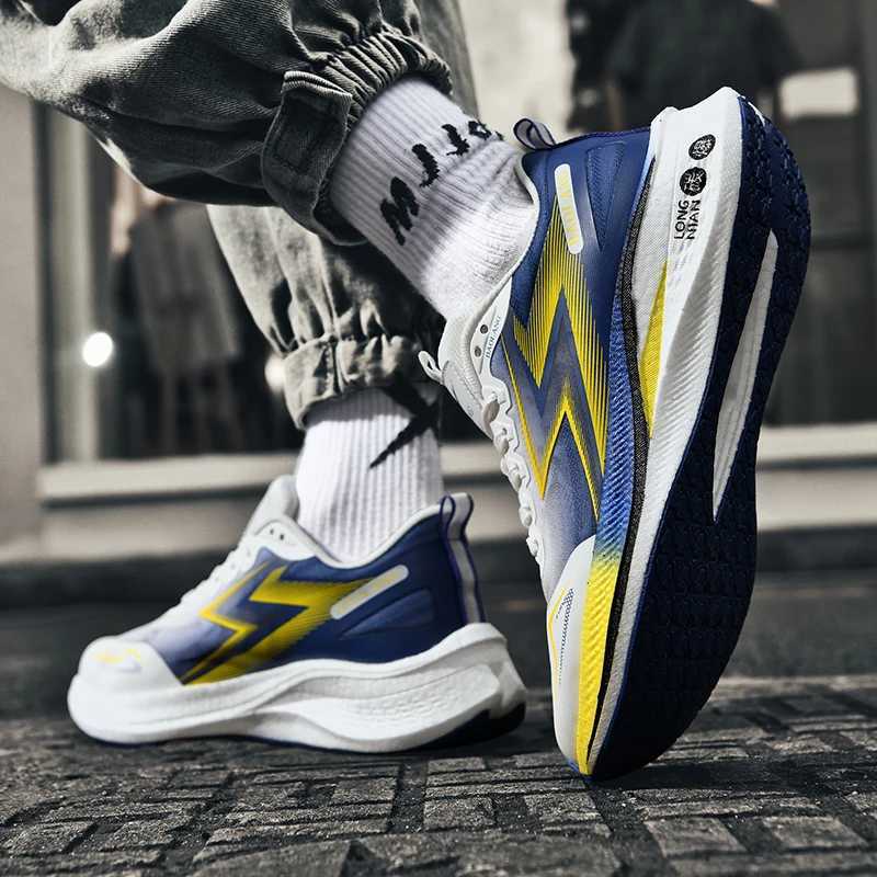 Super critical mens running shoes article lightweight Cfy jogging shoes outdoor sports shoes mens sports training shoes M Y250320